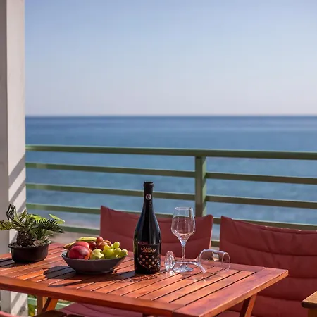 Egli Luxury Hotel apartamentowy *