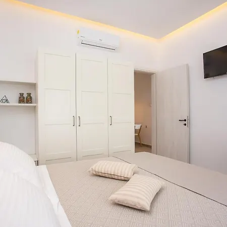 Hotel apartamentowy Egli Luxury *